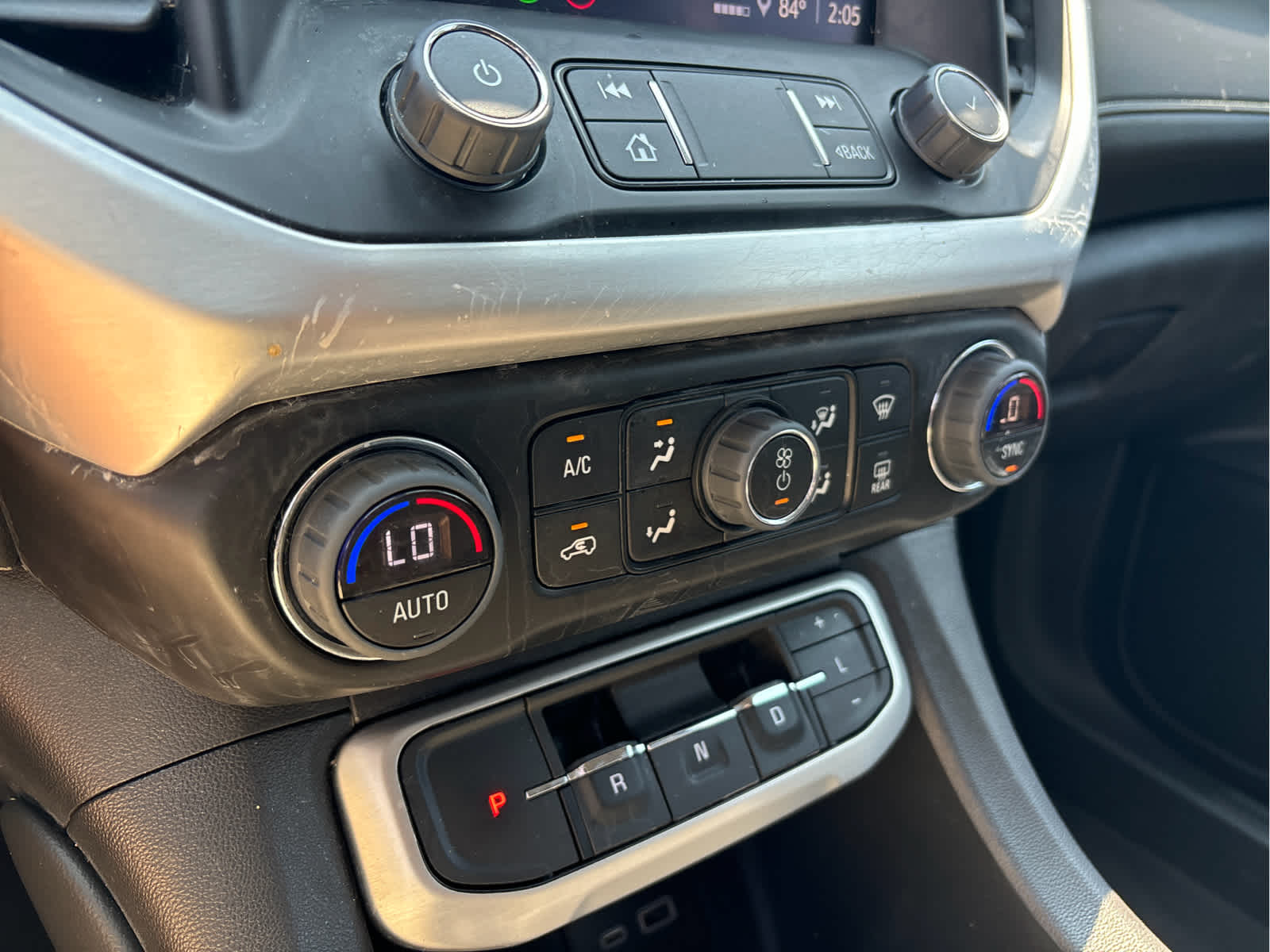2023 GMC Acadia SLE