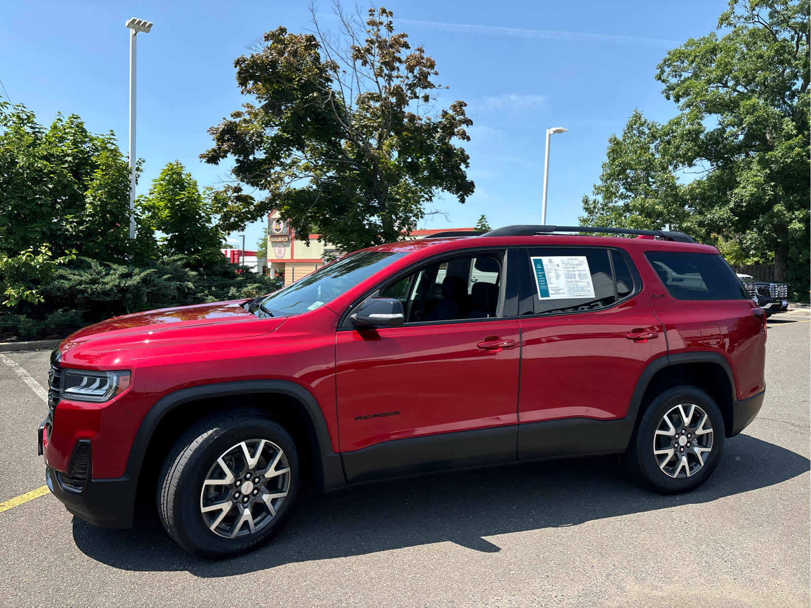 2023 GMC Acadia SLE