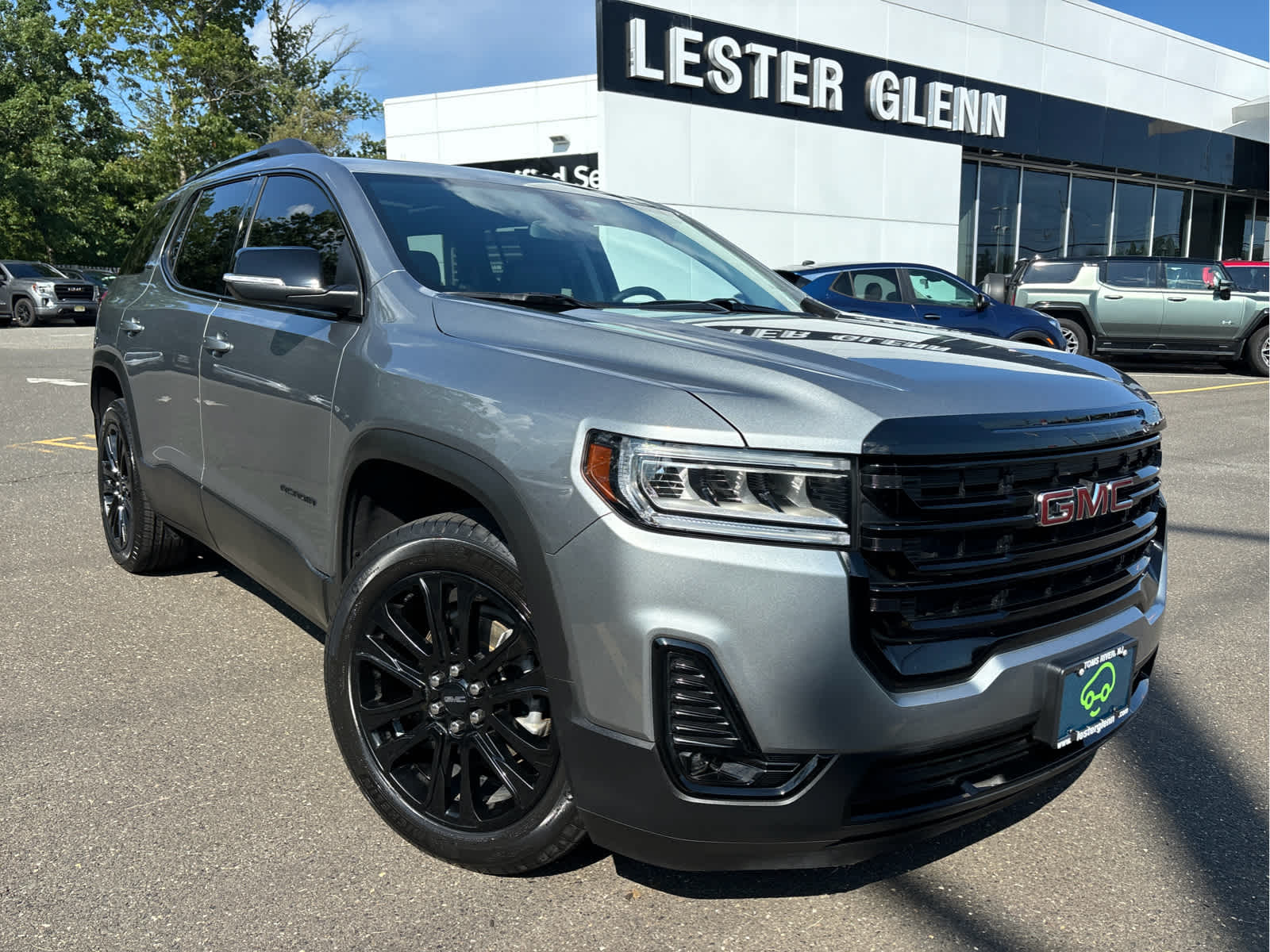 2023 GMC Acadia SLT