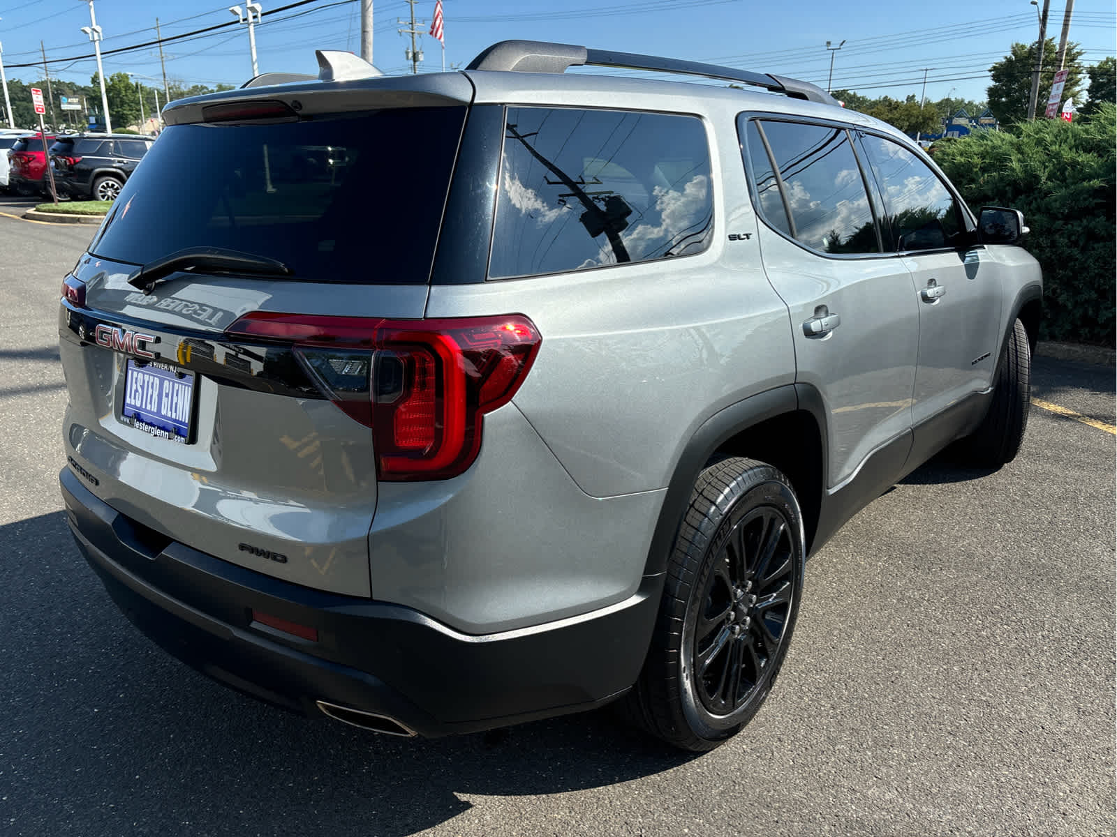 2023 GMC Acadia SLT