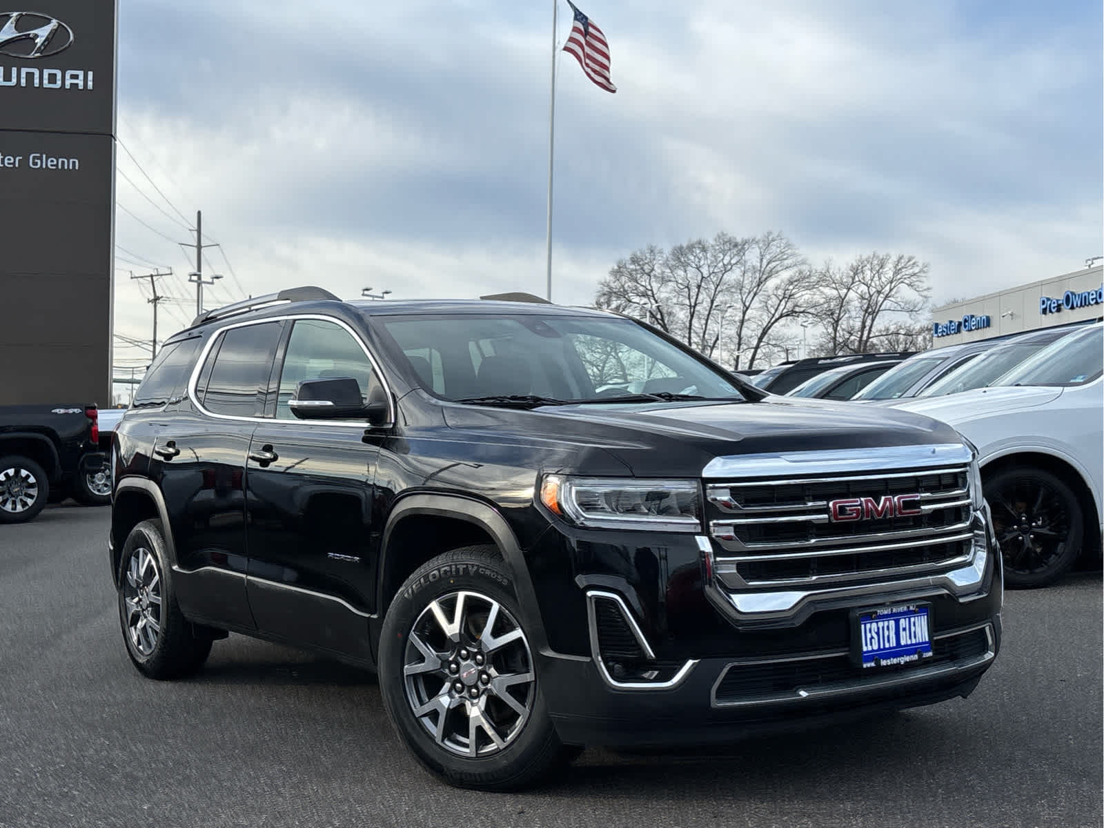 2023 GMC Acadia SLT