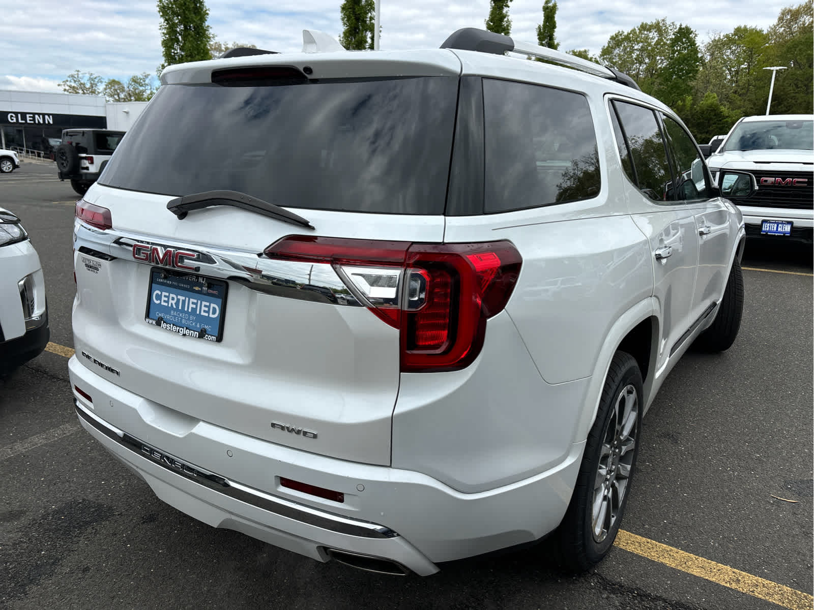 2023 GMC Acadia Denali