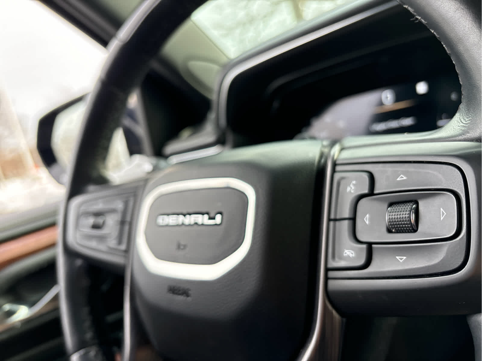 2023 GMC Yukon Denali Ultimate