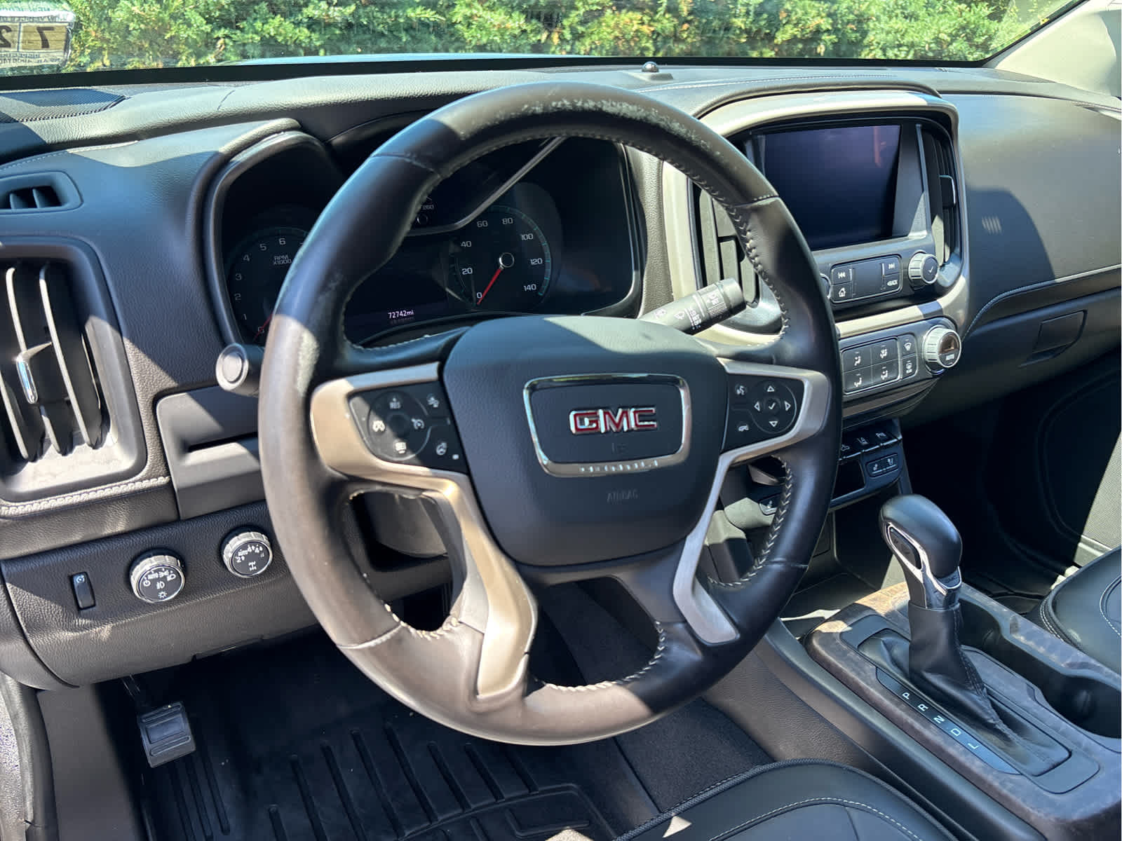2022 GMC Canyon Denali