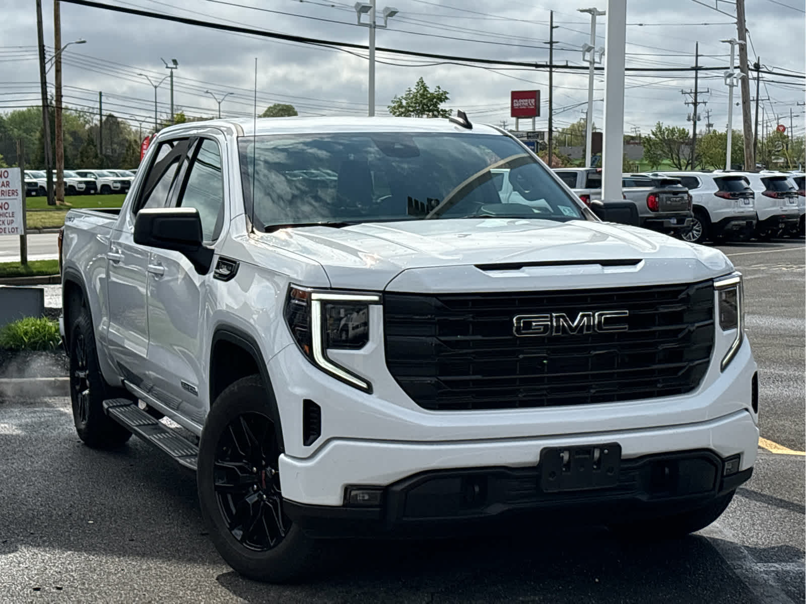 2024 GMC Sierra 1500 Elevation