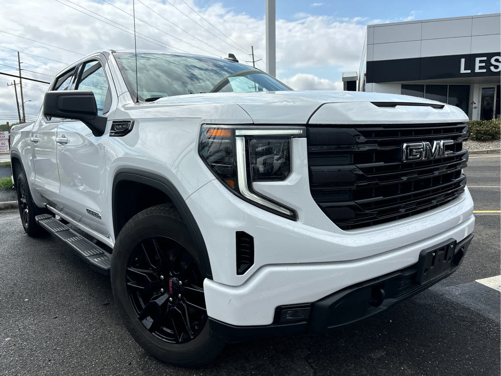 2024 GMC Sierra 1500 Elevation