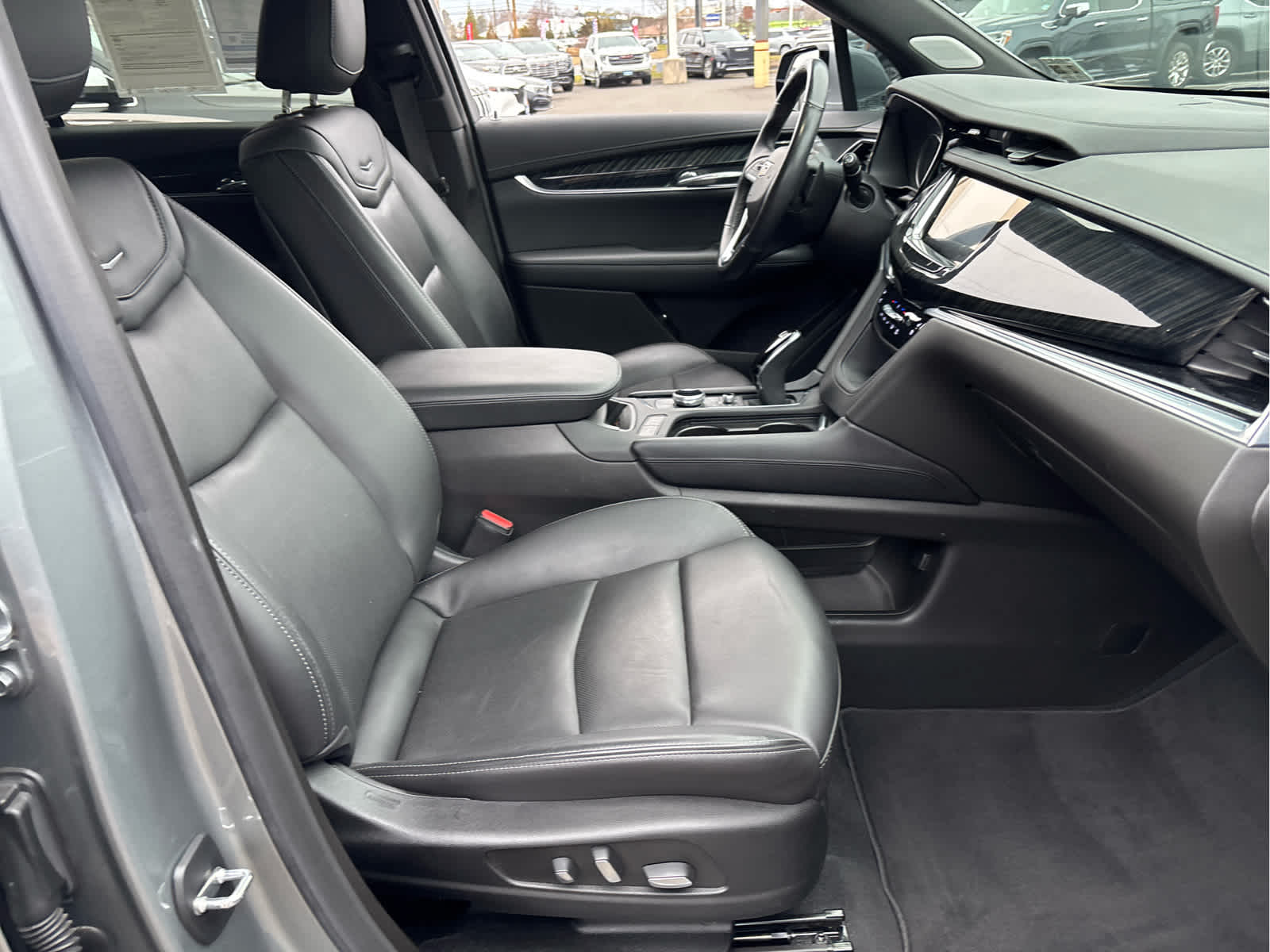 2023 Cadillac XT6 Premium Luxury