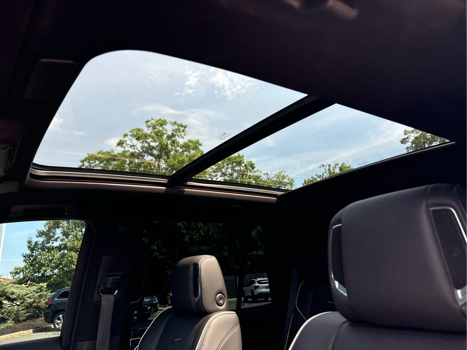 2022 Cadillac Escalade Premium Luxury