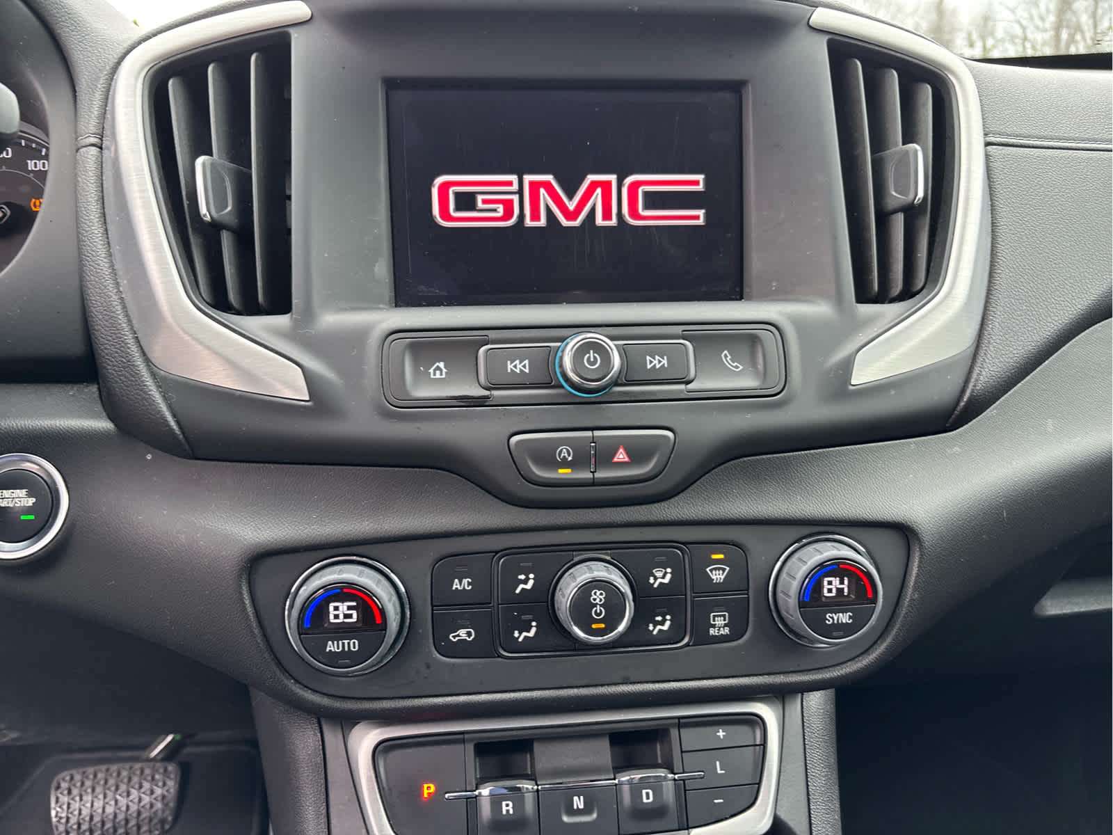 2023 GMC Terrain SLE