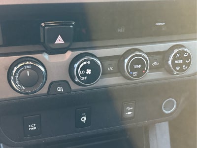 2017 Toyota Tacoma SR5