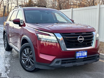2022 Nissan Pathfinder SV