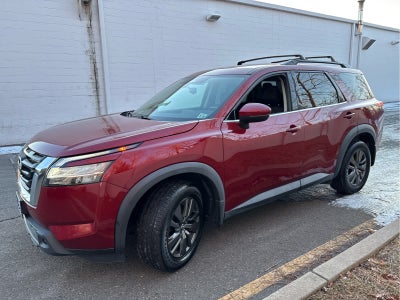 2022 Nissan Pathfinder SV