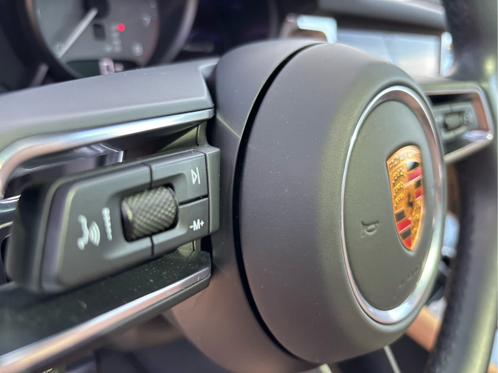 2023 Porsche Macan S