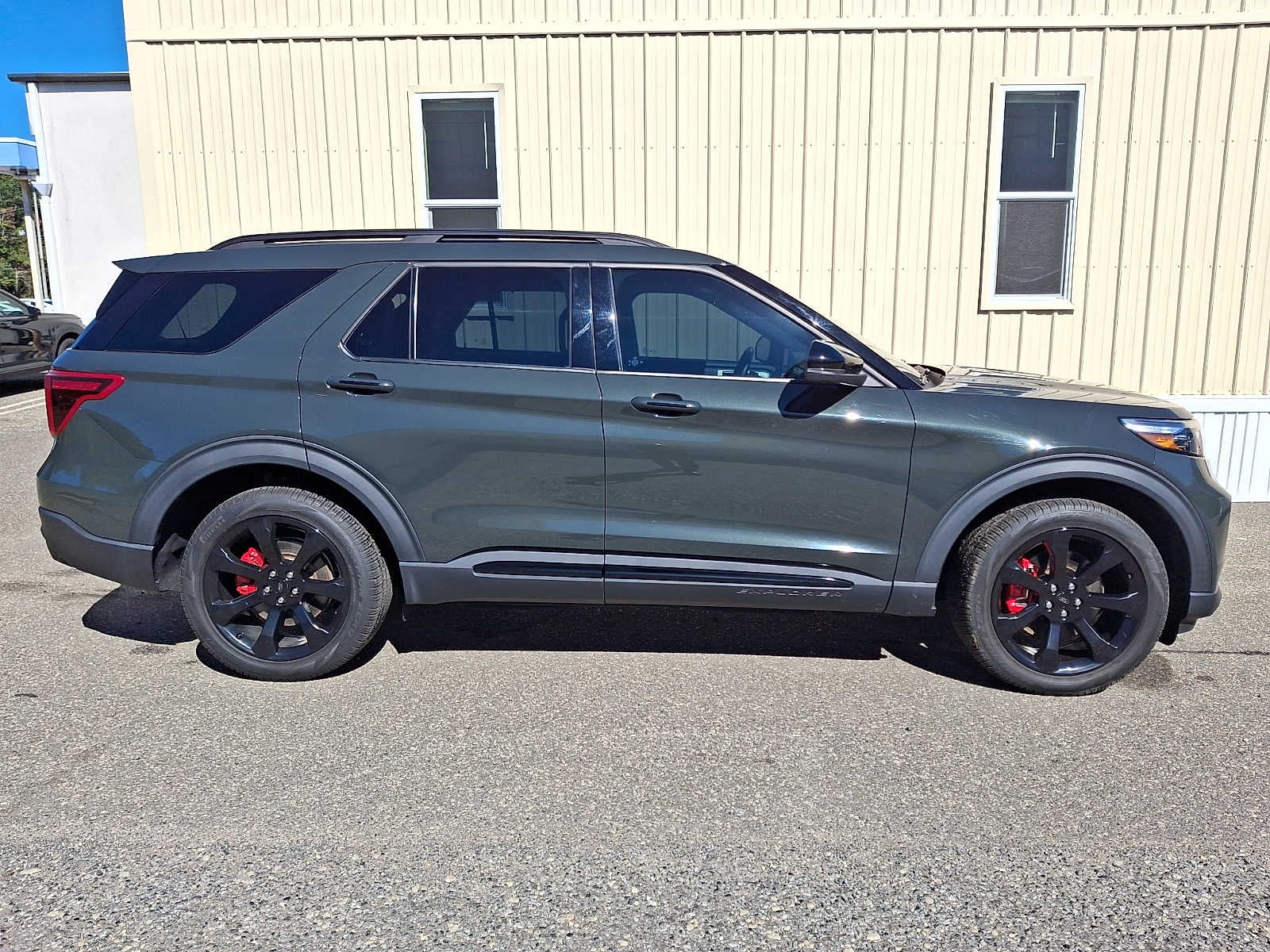 2023 Ford Explorer ST