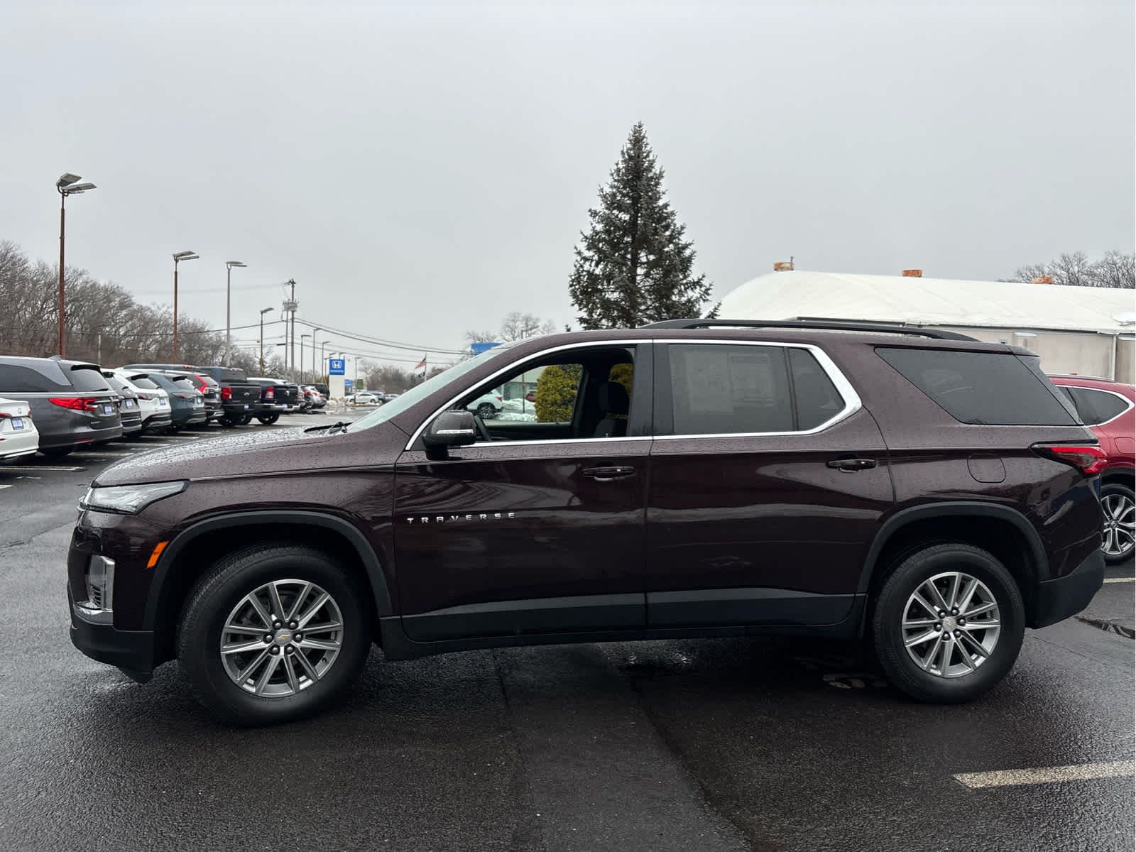 2023 Chevrolet Traverse LT Cloth