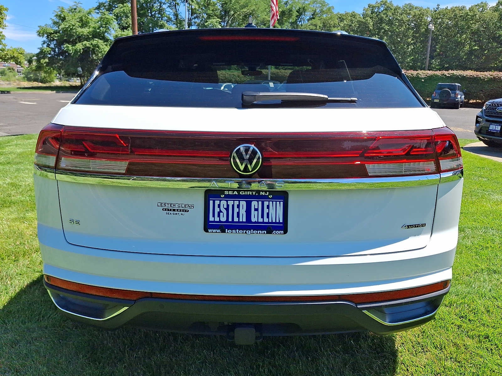 2025 Volkswagen Atlas Cross Sport 2.0T SE w/Technology