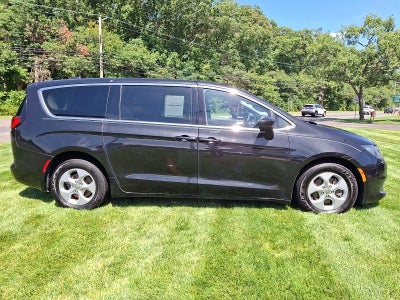 2017 Chrysler Pacifica LX