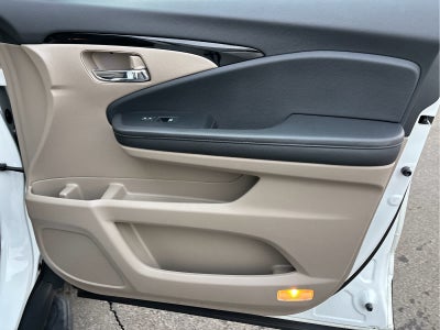 2022 Honda Pilot Touring 8-Passenger