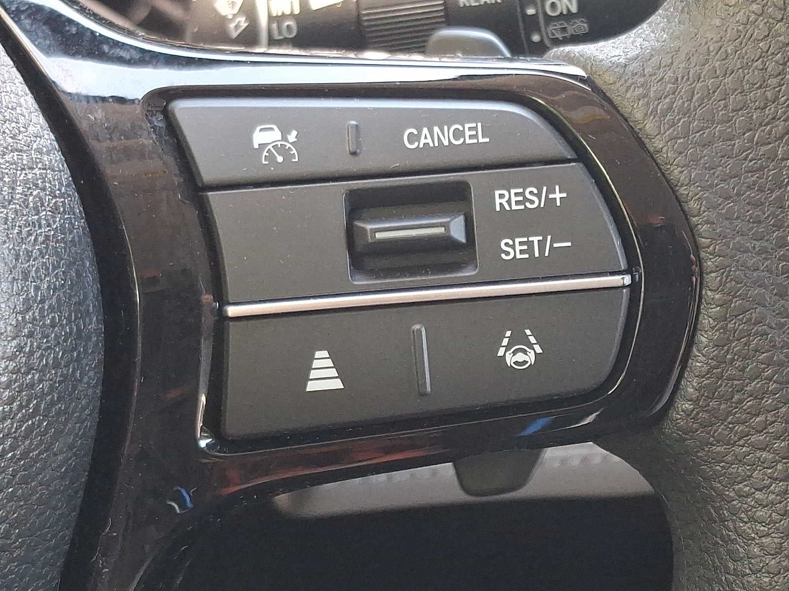 2023 Honda Pilot LX
