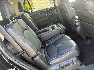 2023 Honda Pilot EX-L 8 Passenger