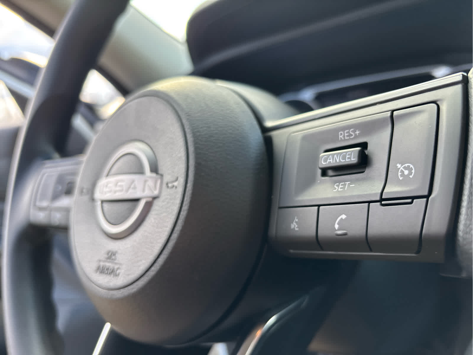 2023 Nissan Pathfinder S