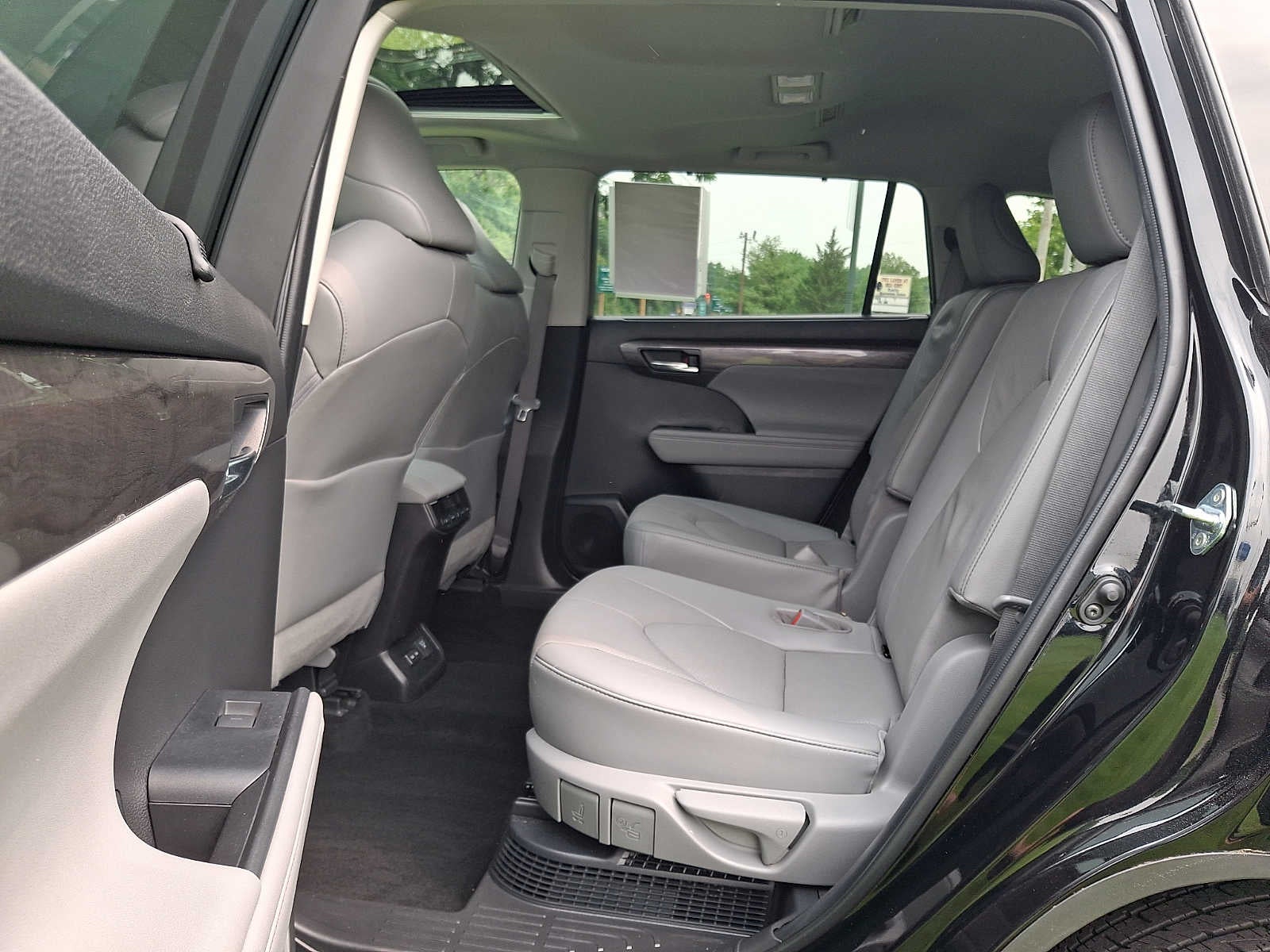 2022 Toyota Highlander Hybrid Limited