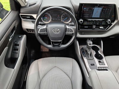 2022 Toyota Highlander Hybrid Limited