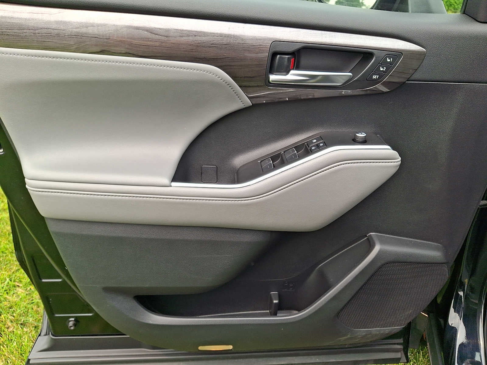 2022 Toyota Highlander Hybrid Limited