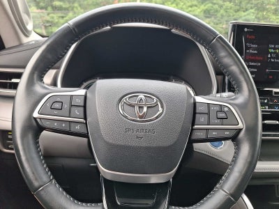 2022 Toyota Highlander Hybrid Limited