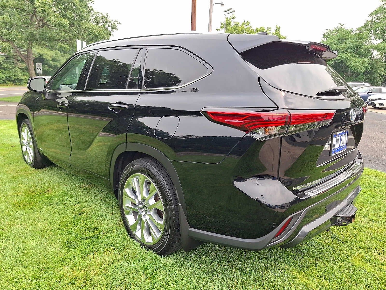 2022 Toyota Highlander Hybrid Limited