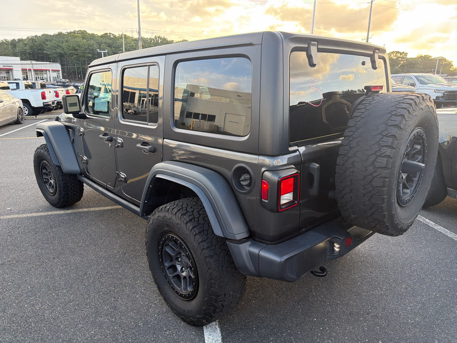 2023 Jeep Wrangler 4-Door Willys 4x4