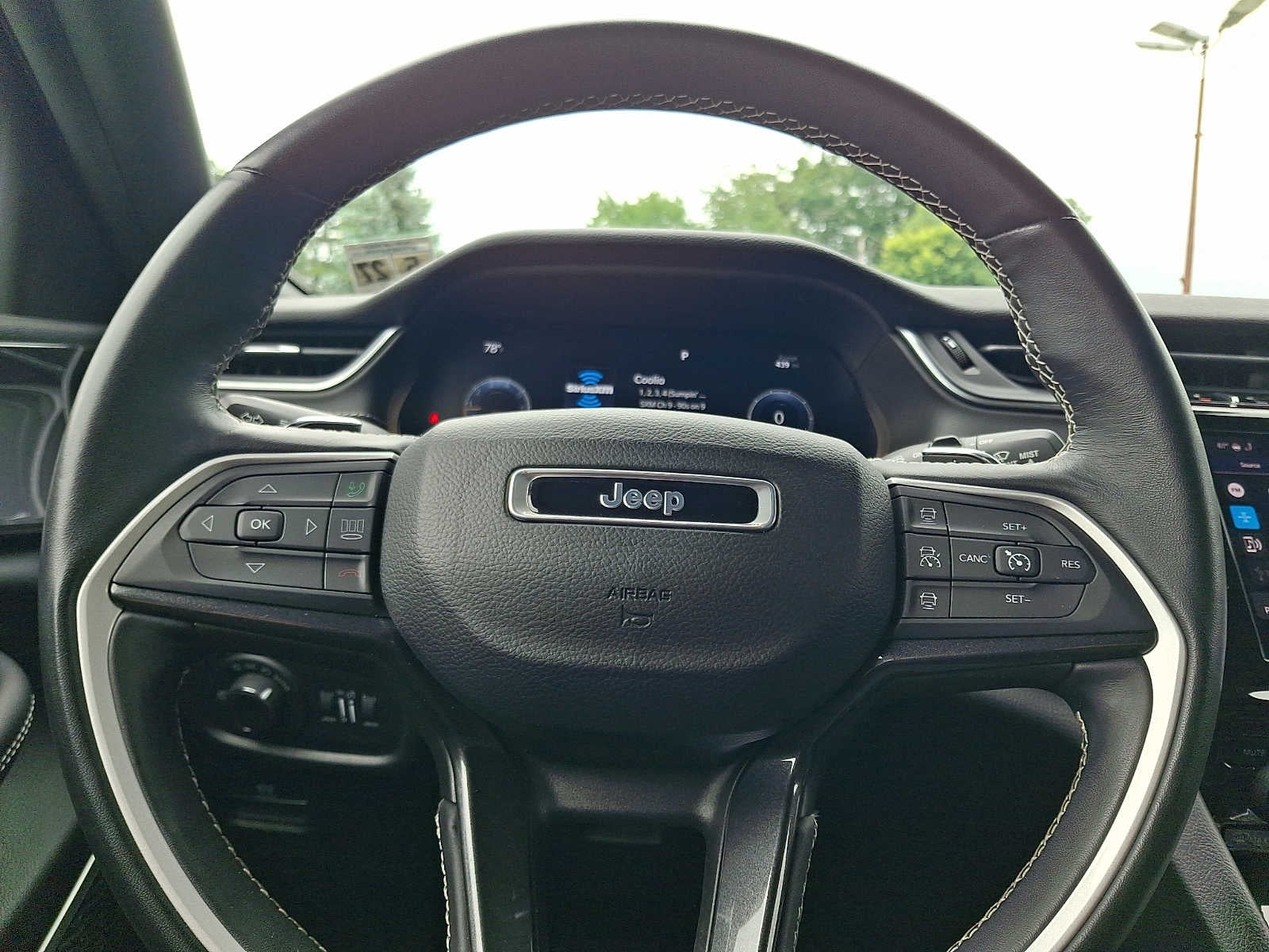 2022 Jeep Grand Cherokee Altitude 4x4
