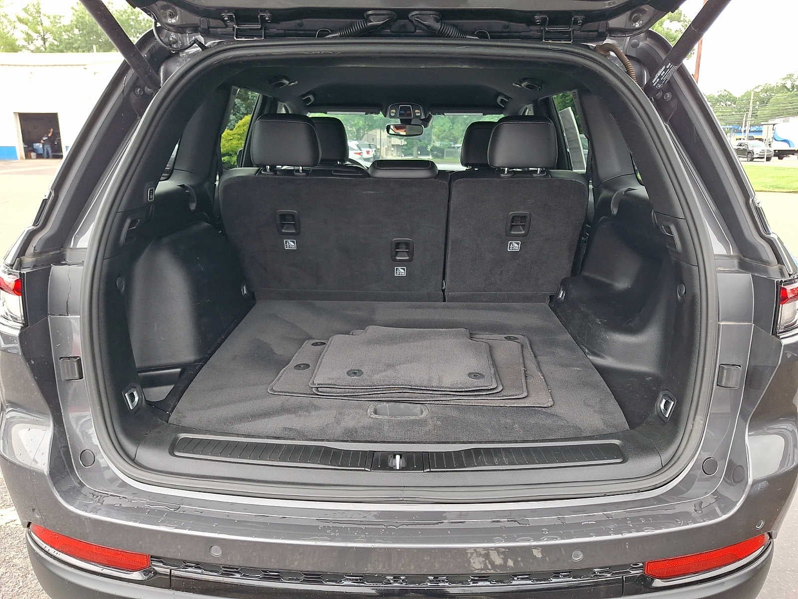 2022 Jeep Grand Cherokee Altitude 4x4