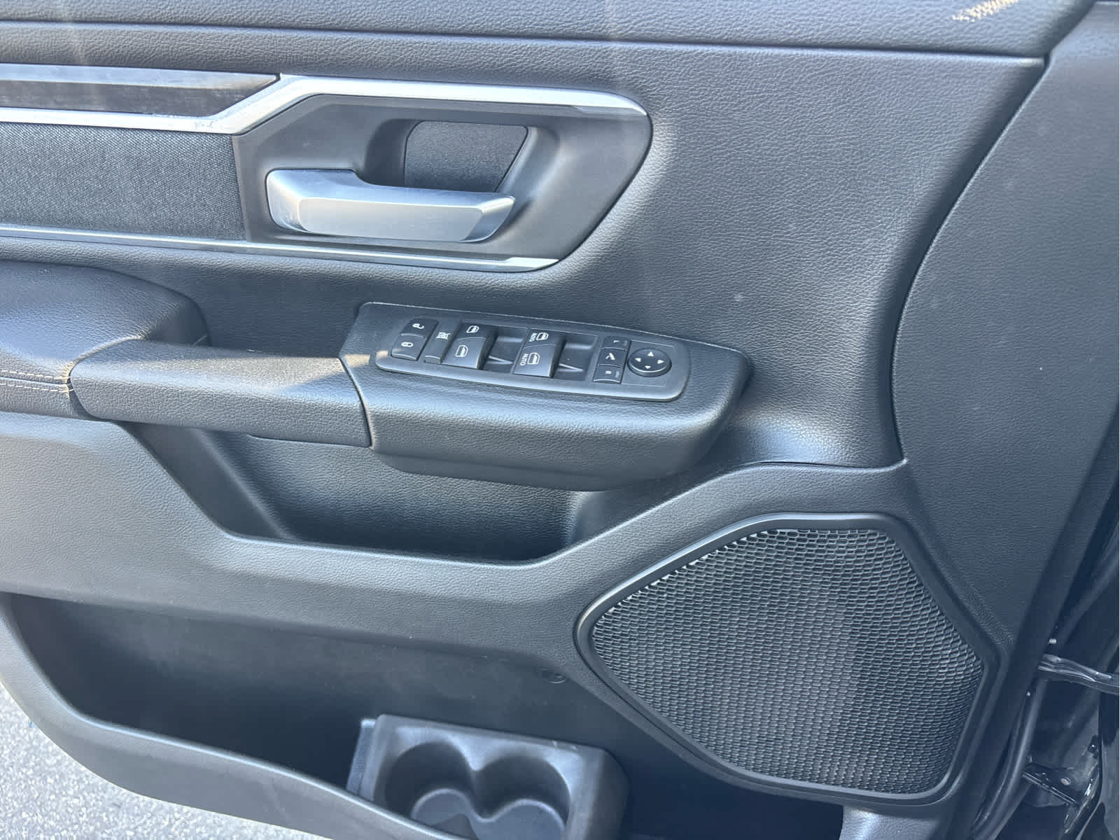 2022 RAM 1500 Big Horn Quad Cab 4x4 6'4" Box