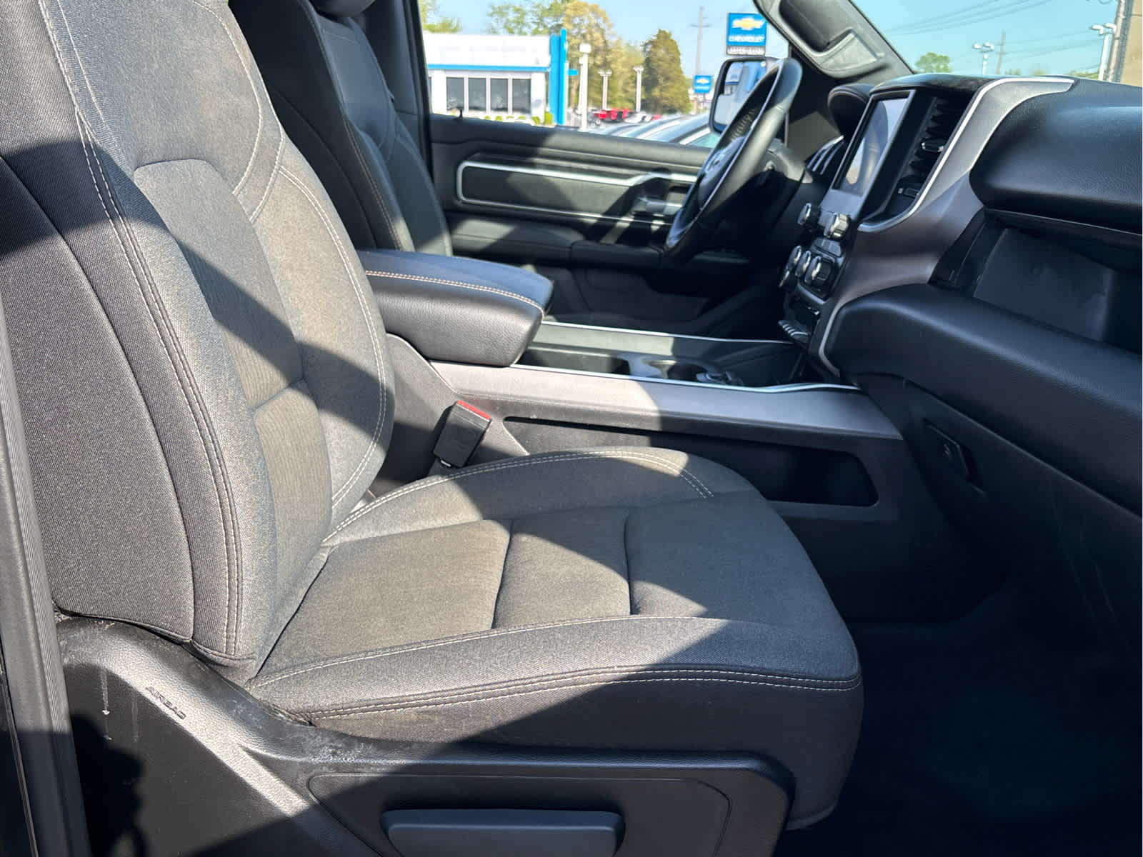2022 RAM 1500 Big Horn Quad Cab 4x4 6'4" Box
