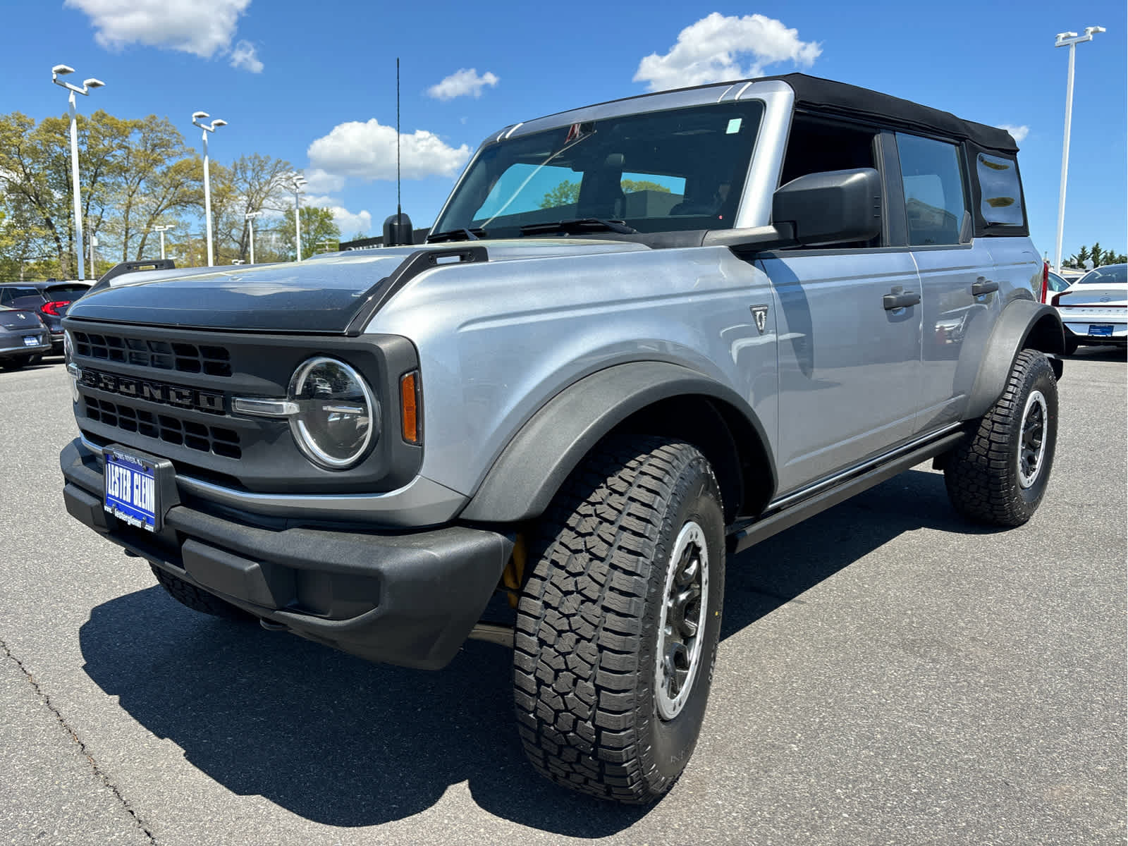 2023 Ford Bronco Base