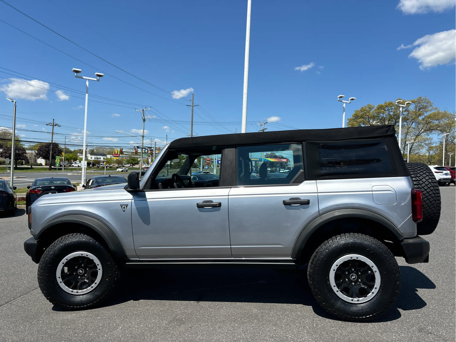 2023 Ford Bronco Base