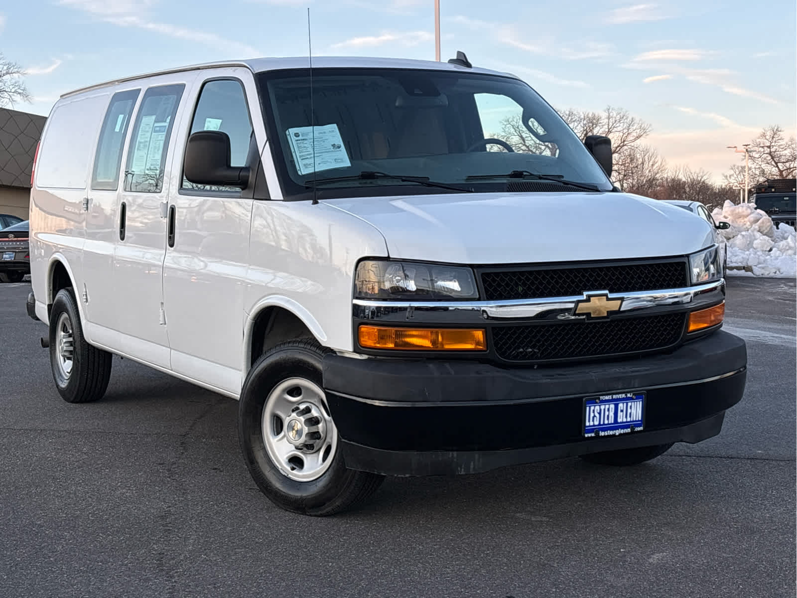 2024 Chevrolet Express Cargo 2500 WT