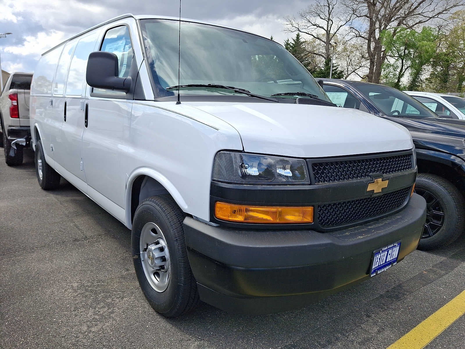 2026 Chevrolet Express Cargo WT