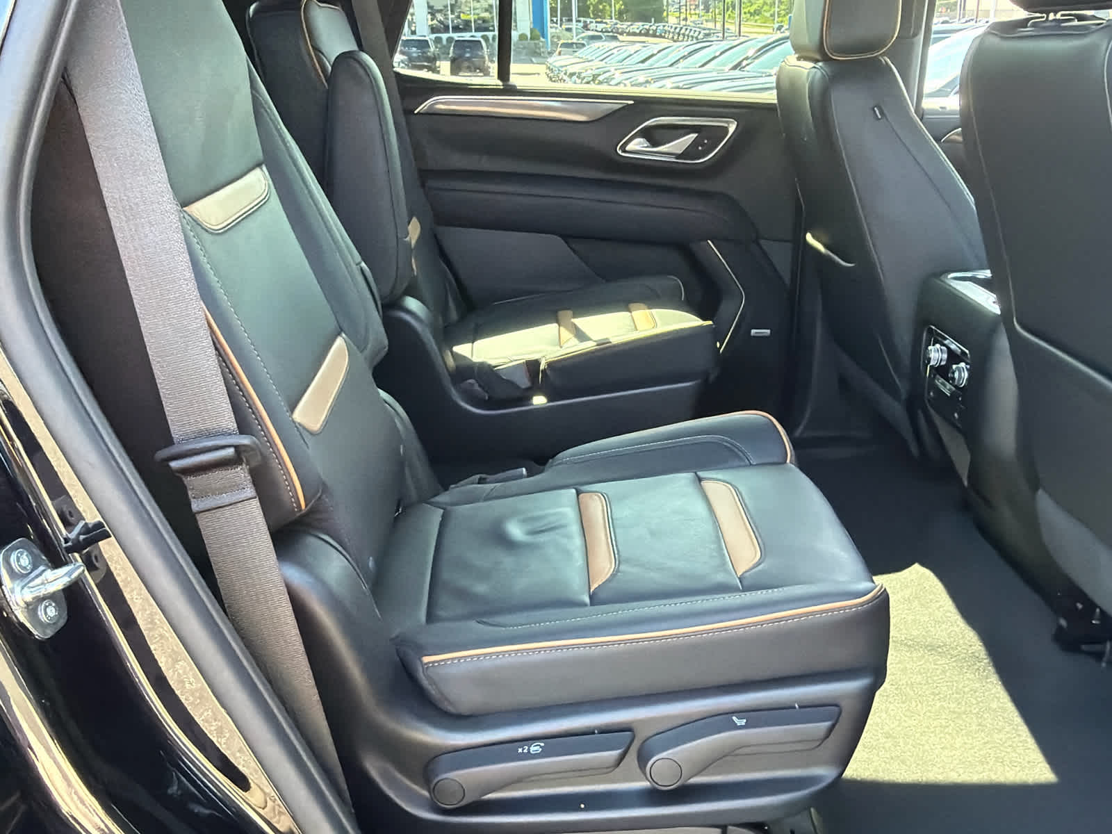2022 GMC Yukon AT4