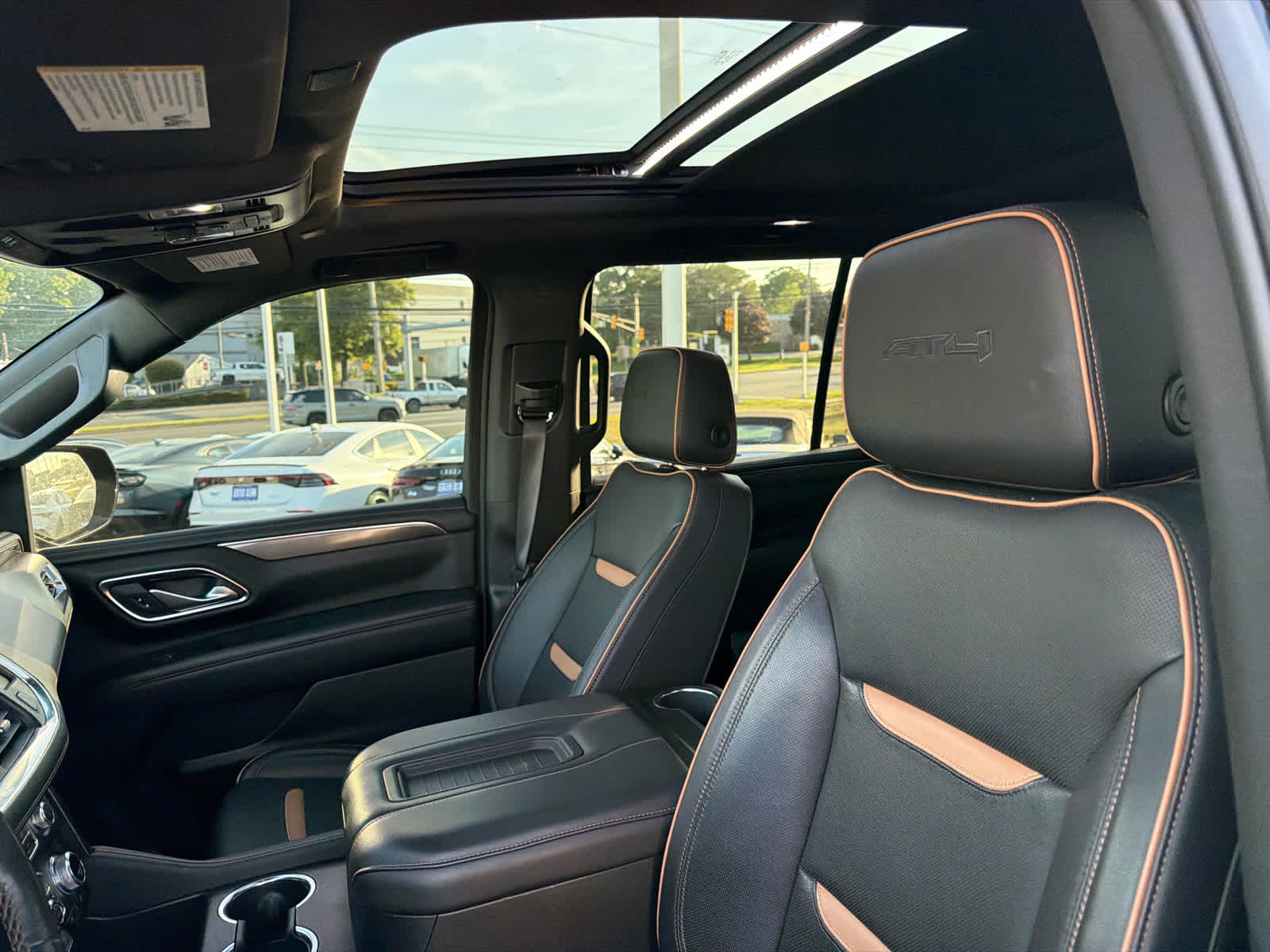 2022 GMC Yukon AT4