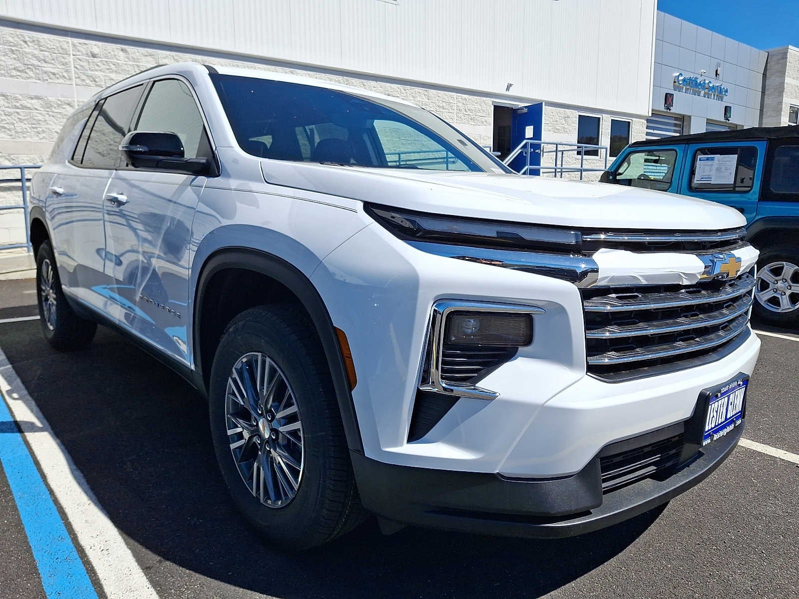 2026 Chevrolet Traverse FWD LT's photo