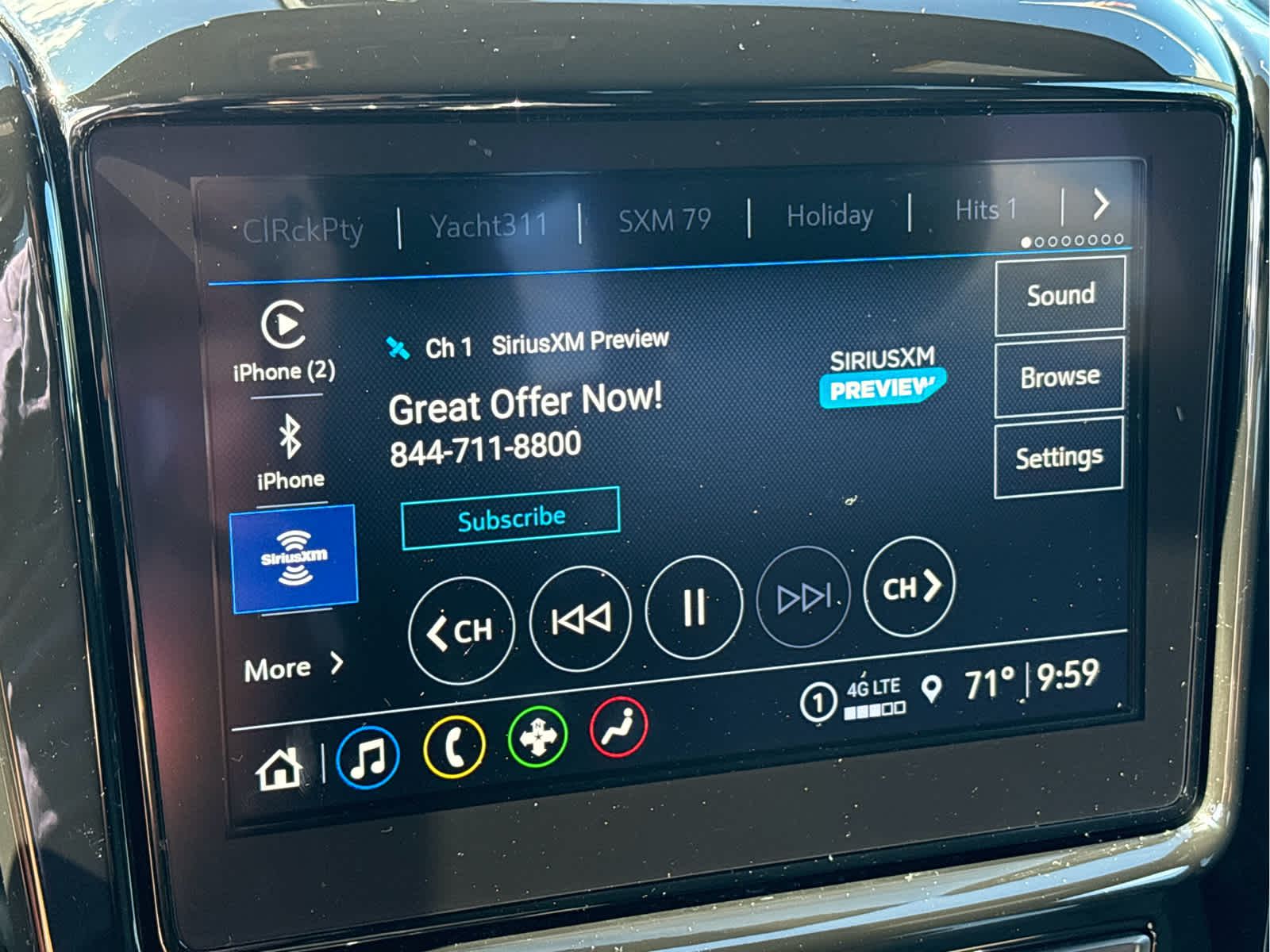 2023 Chevrolet Traverse LT Cloth