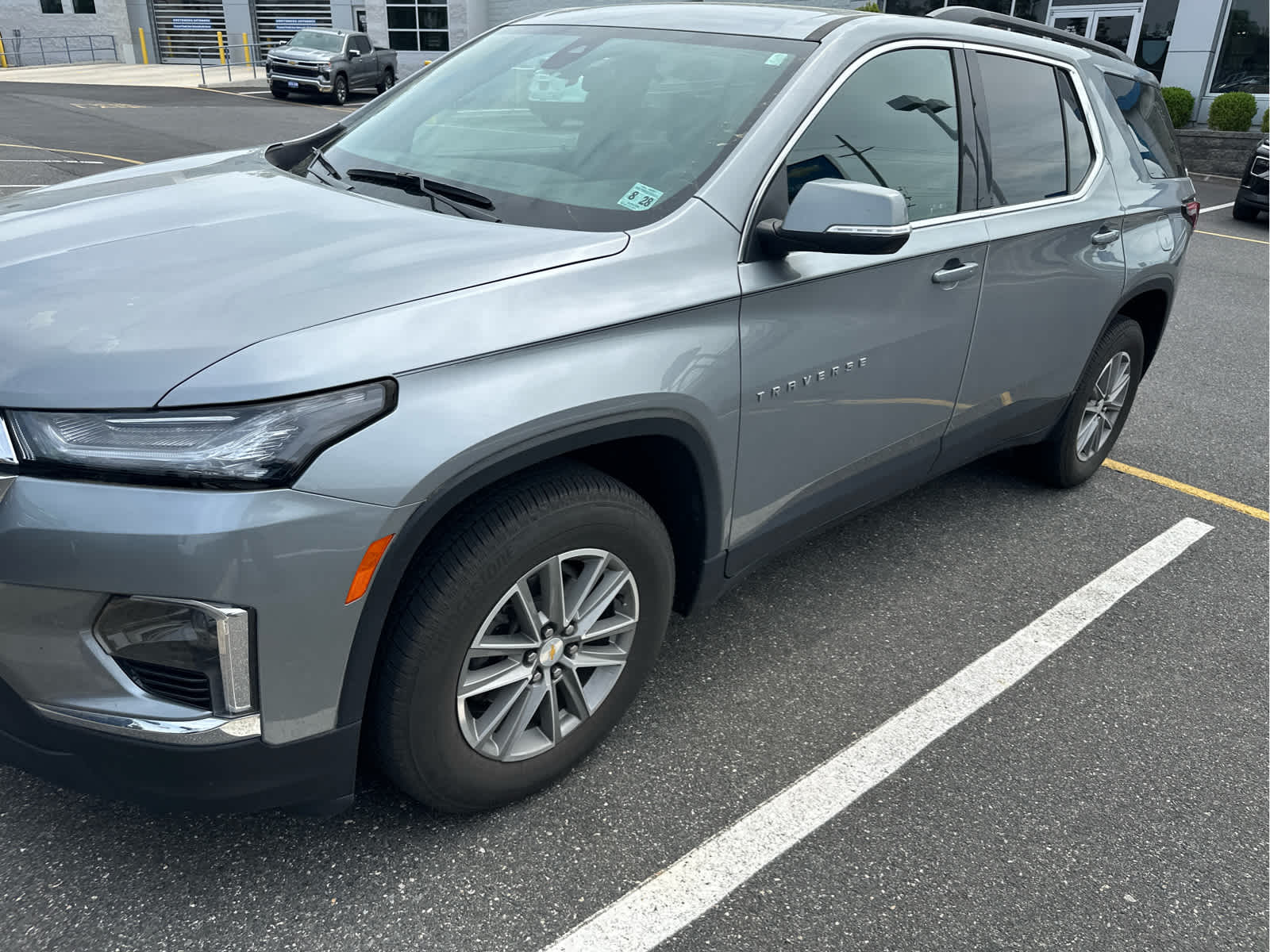 2023 Chevrolet Traverse LT Cloth