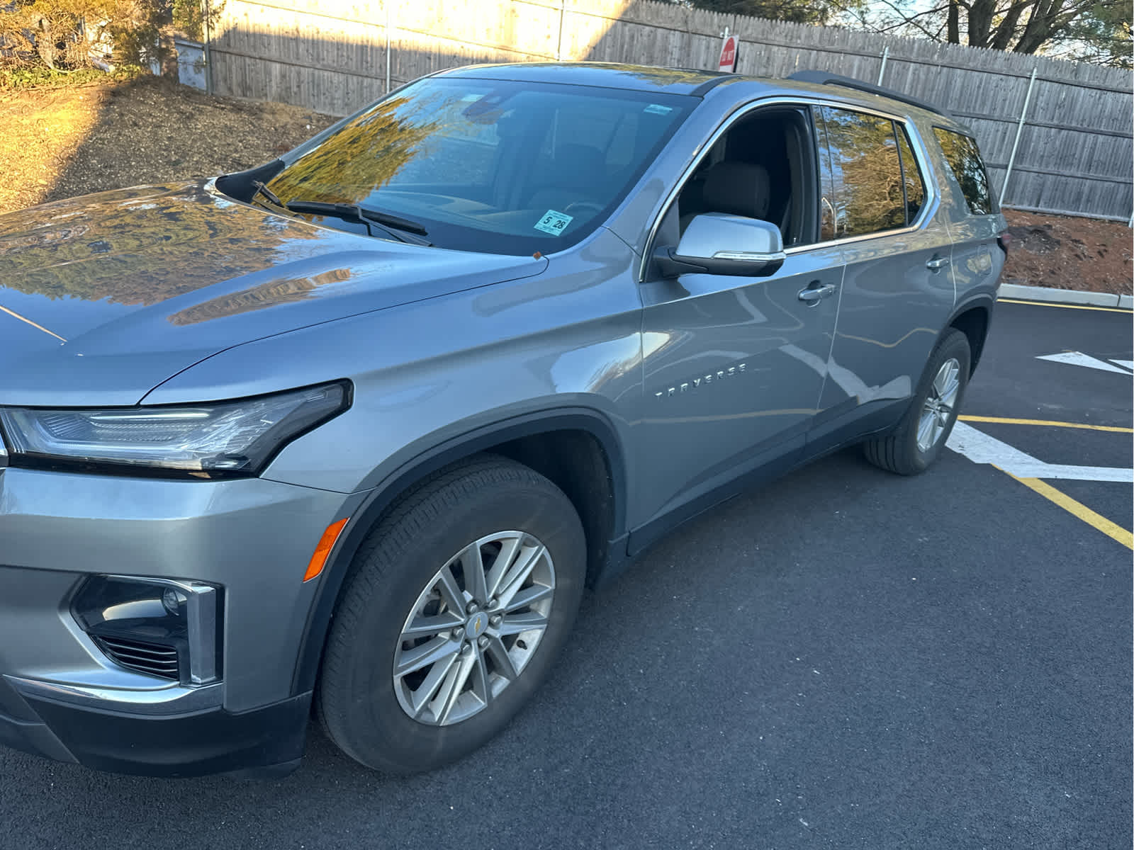 2023 Chevrolet Traverse LT Cloth