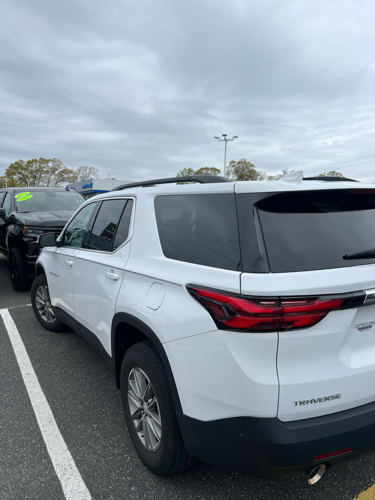 2023 Chevrolet Traverse LT Cloth