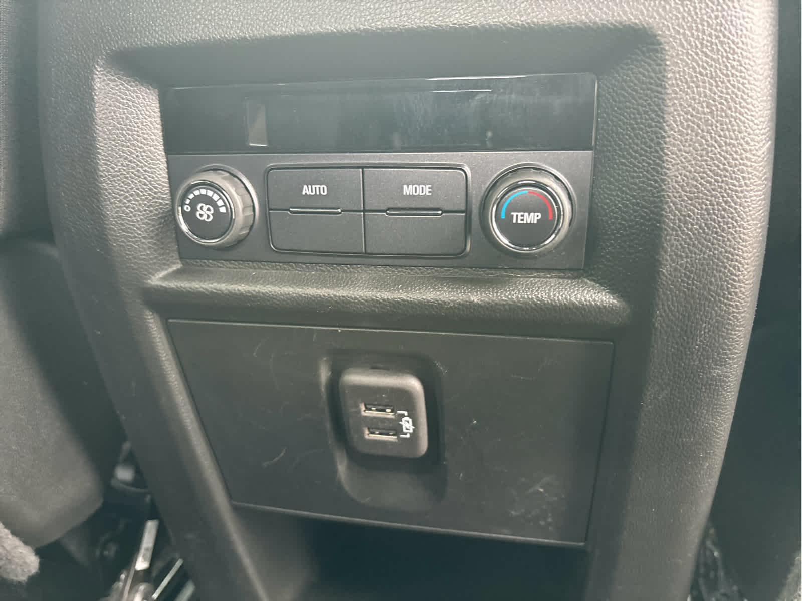 2024 Chevrolet Traverse Limited LT Cloth