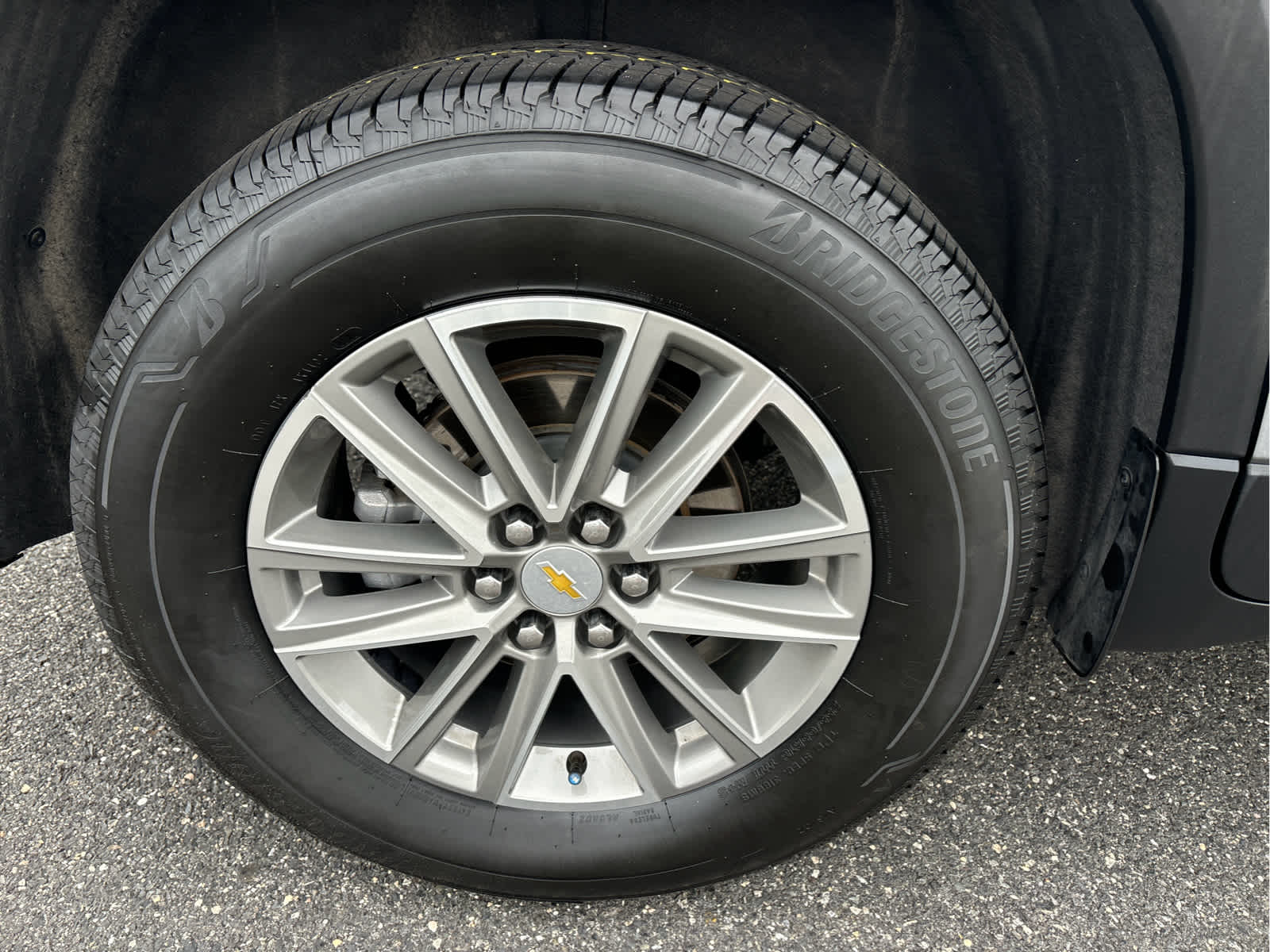 2024 Chevrolet Traverse Limited LT Cloth
