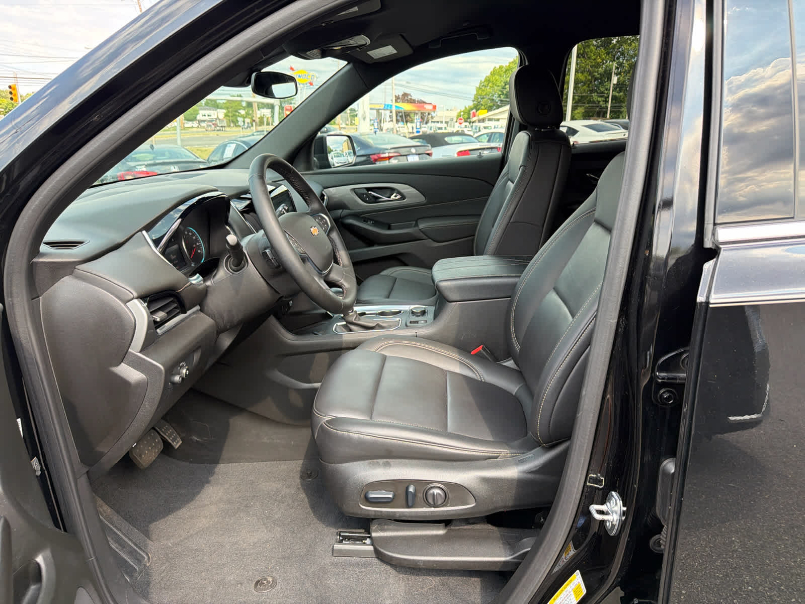 2024 Chevrolet Traverse Limited LT Leather