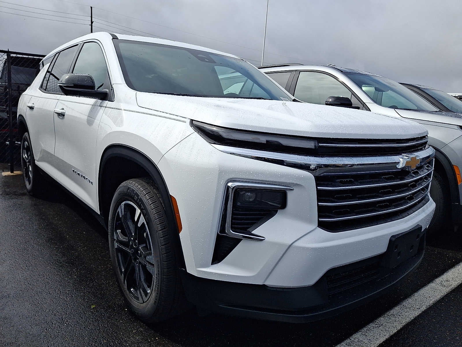 2027 Chevrolet Traverse LT